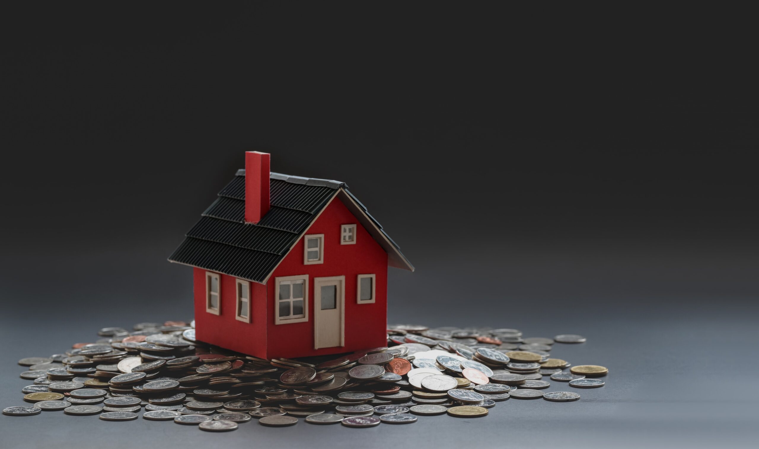 pexels-bongkarn-thanyakij-3740794 קטן